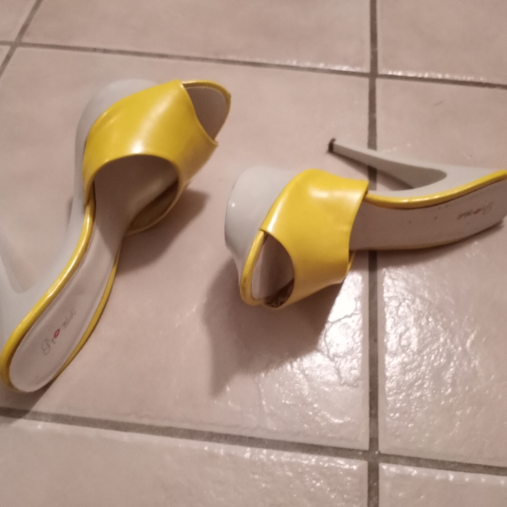 Yellow heels!
